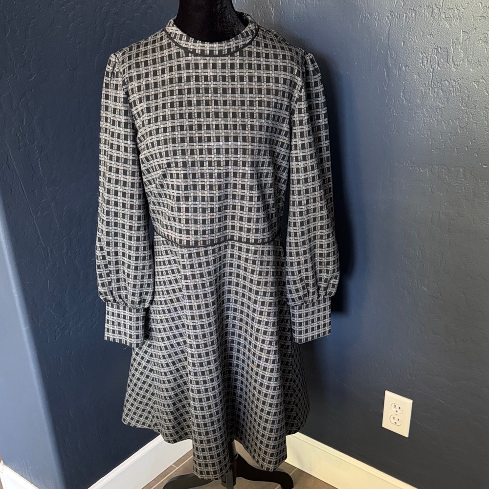 Ann Taylor Black and Gray Checkered Long Sleeve Dress